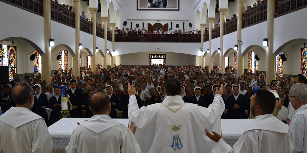 Hijas-de-la-Caridad-Seminario